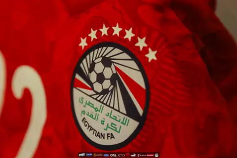 منتخب مصر بالزي الأحمر وغينيا بيساو بالأخضر في تصفيات أفريقيا لكأس العالم